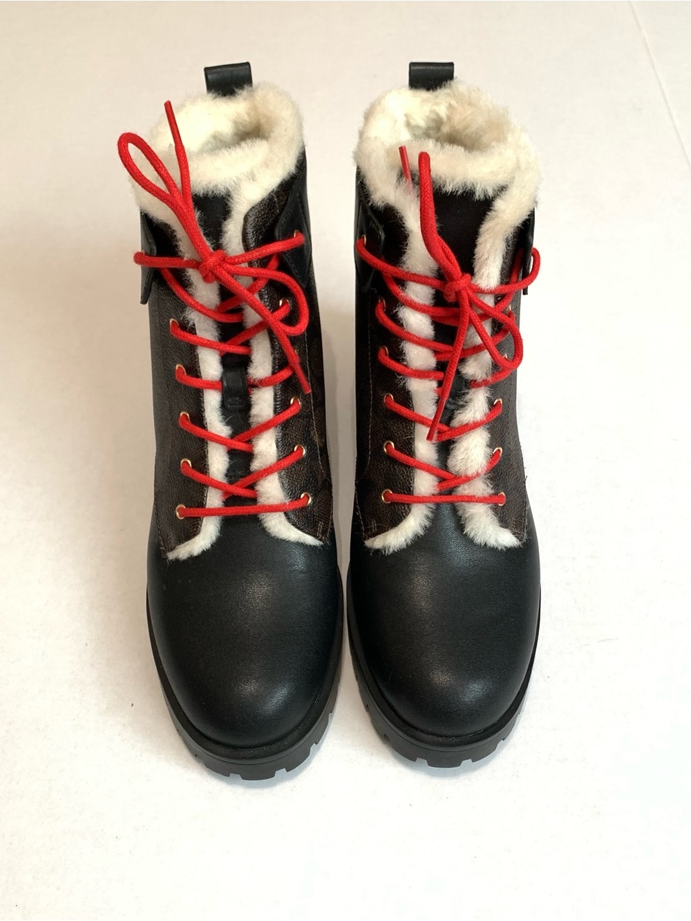 Coach Women's Size 8 Lorraine Booties Signature Leather Black/Mahogany Monogram - Picture 4 of 8